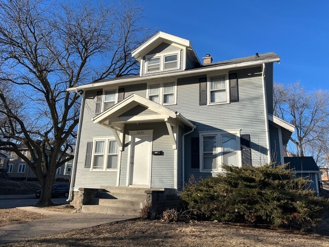 3330 Burt St in Omaha, NE - Building Photo - Building Photo