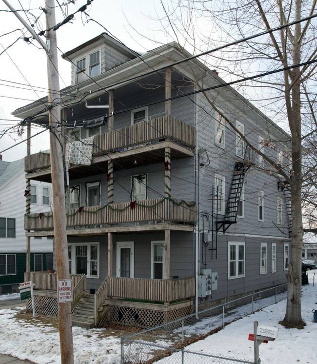 75 Union St in Woonsocket, RI - Building Photo - Building Photo