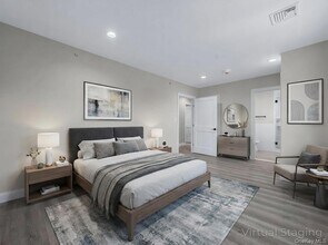 110 School St, Unit 7 in Glen Cove, NY - Foto de edificio - Building Photo