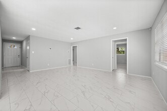 13527 Montaigne Dr in Houston, TX - Building Photo - Building Photo