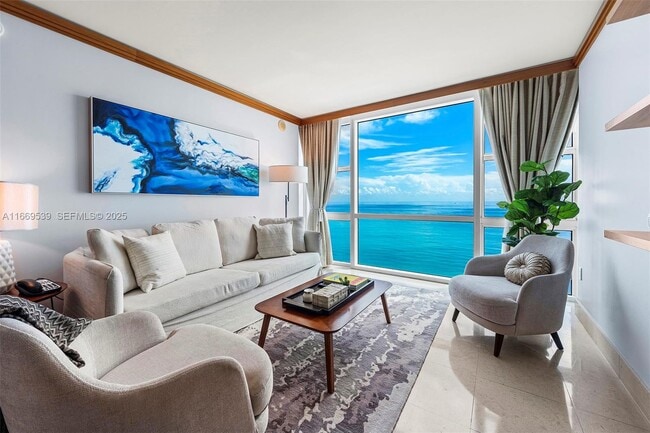 6801 Collins Ave in Miami Beach, FL - Building Photo - Building Photo