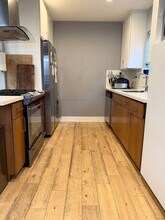 124 Thornton Pl in Los Angeles, CA - Building Photo - Building Photo