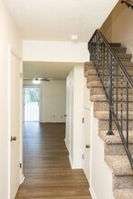 5206 Sunbeam Ave-Unit -Unit B in Chattanooga, TN - Building Photo - Building Photo