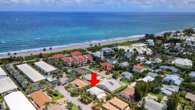 12 Fayette Dr in Boynton Beach, FL - Building Photo - Building Photo