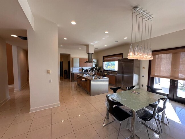 3340 Hibiscus Dr W in Belleair Beach, FL - Building Photo - Building Photo