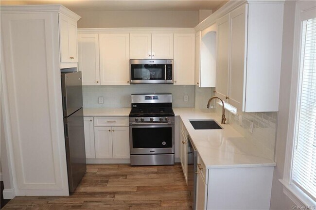 745 E 136th St in Bronx, NY - Building Photo - Building Photo