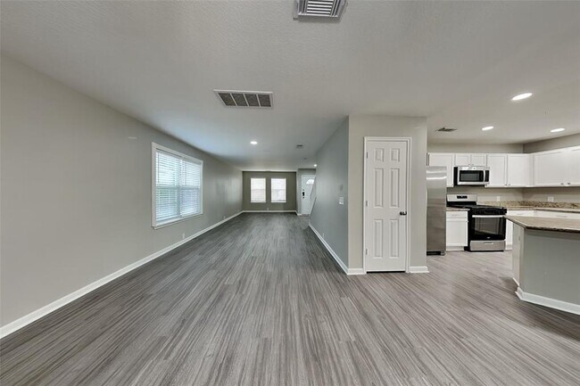 2823 Foster Hill Dr in Houston, TX - Building Photo - Building Photo