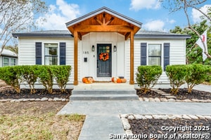 185 Bryn Mawr Dr in San Antonio, TX - Building Photo - Building Photo