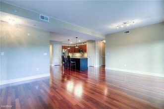 200 River Vista Drive in Atlanta, GA - Building Photo - Building Photo