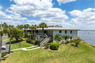 Westbay Point & Moorings in Holmes Beach, FL - Building Photo - Building Photo