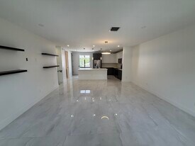 426 SE 12th Ct in Fort Lauderdale, FL - Building Photo