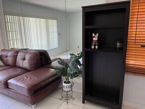 16800 NE 15th Ave-Unit -111 in North Miami Beach, FL - Building Photo - Building Photo