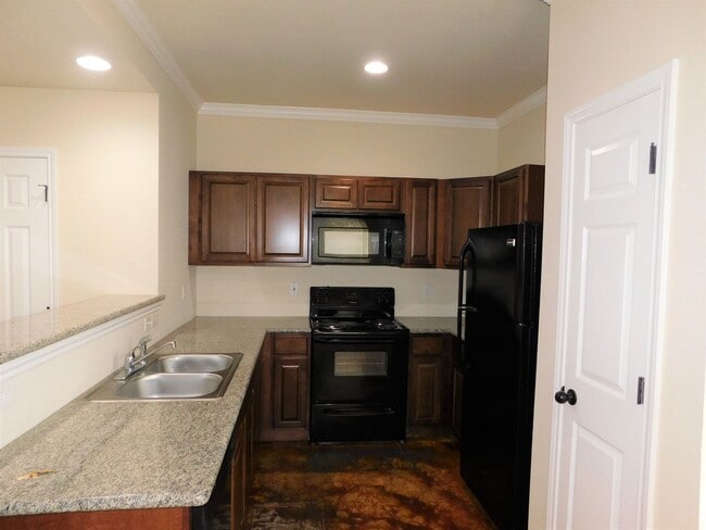 4929 Stowers Blvd in San Antonio, TX - Building Photo - Building Photo