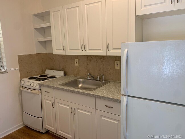 3698 William Ave-Unit -1 in Miami, FL - Building Photo - Building Photo