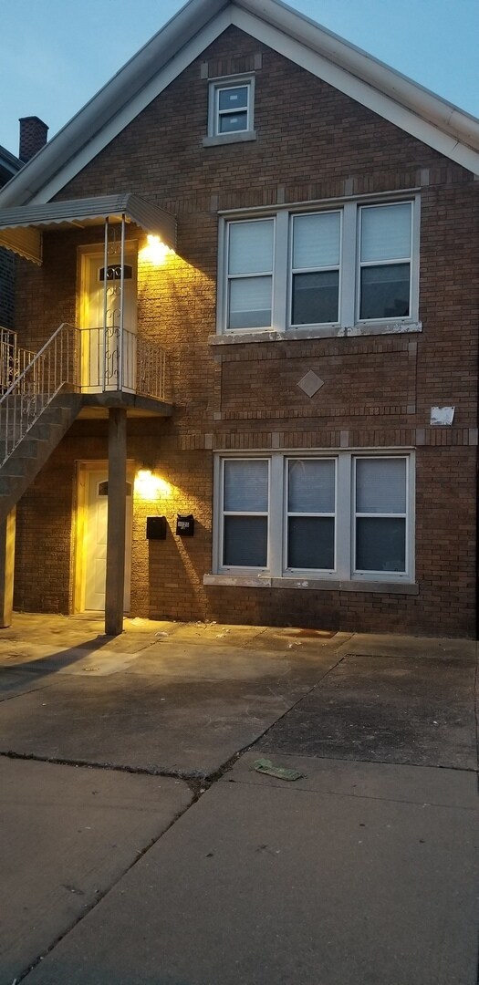 3025 S Poplar Ave-Unit -1 in Chicago, IL - Building Photo - Building Photo