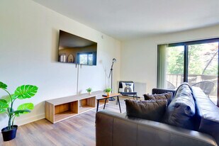 2525 10th St N in Arlington, VA - Building Photo