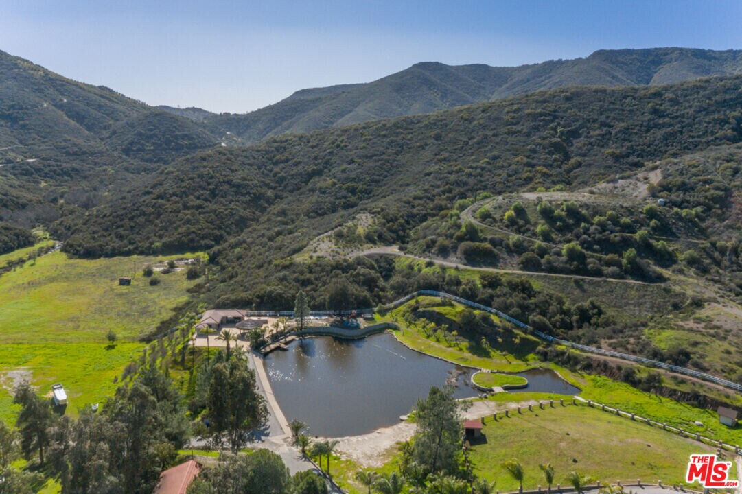 42880 Brown Rd-Unit -Unit 1 in Murrieta, CA - Building Photo