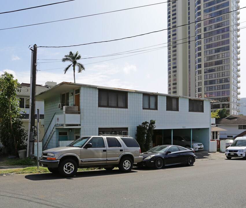 1317 Victoria St in Honolulu, HI - Building Photo