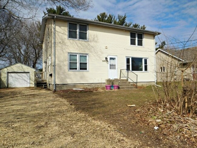 528 King St, Unit Apt. 1