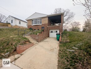 6903 Buchanan St in Hyattsville, MD - Building Photo - Building Photo