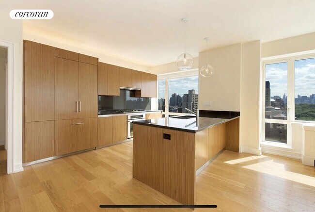 1280 5th Ave in New York, NY - Building Photo - Building Photo