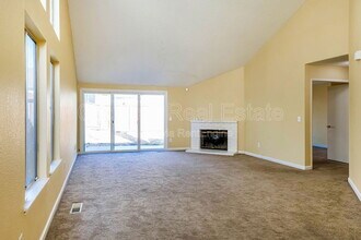 3724 Gladstone Dr in Pittsburg, CA - Building Photo - Building Photo