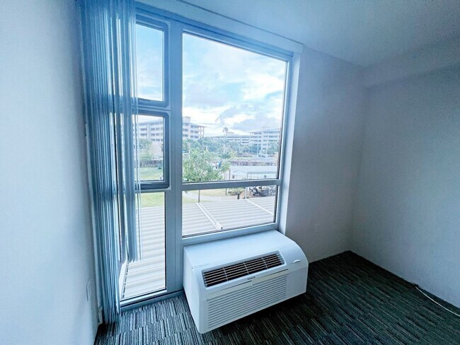 7000 Hawaii Kai Dr-Unit -2210 in Honolulu, HI - Building Photo - Building Photo