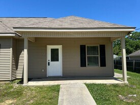 103-0 Tina Dr in Hammond, LA - Building Photo