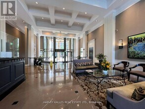 1 Balmoral Ave in Toronto, ON - Building Photo - Building Photo