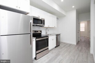 705 N 40th St, Unit 3601-06 in Philadelphia, PA - Building Photo