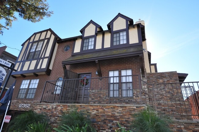 property at 12352 Burbank Blvd