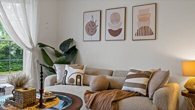 6365 Columbia Pike in Falls Church, VA - Building Photo - Building Photo