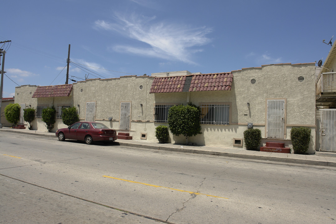 971 Gower St in Los Angeles, CA - Building Photo