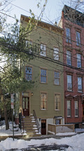 245 5th St in Jersey City, NJ - Building Photo - Building Photo