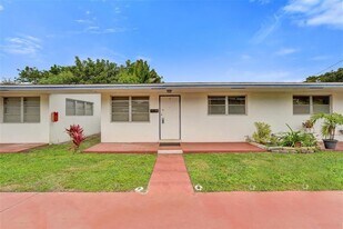 2317 Garfield St, Unit 3 in Hollywood, FL - Building Photo