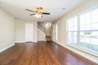 2122 Loudenslager Dr in Thompson's Station, TN - Building Photo - Building Photo