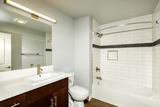 the Cathryn Apartments in San Diego, CA - Building Photo - Building Photo