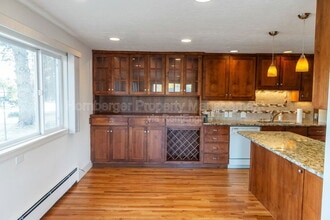 1003 W Eastmont Way in Spokane, WA - Building Photo - Building Photo