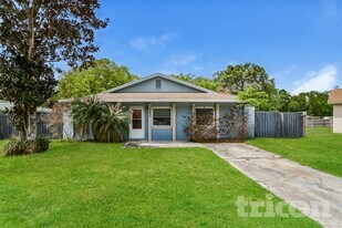 947 Rich Dr in Oviedo, FL - Building Photo