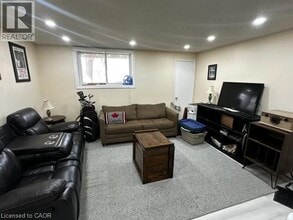 565 Greenfield Ave in Kitchener, ON - Building Photo - Building Photo