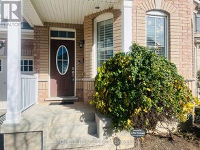 1368 Connaught Ter in Milton, ON - Building Photo - Building Photo