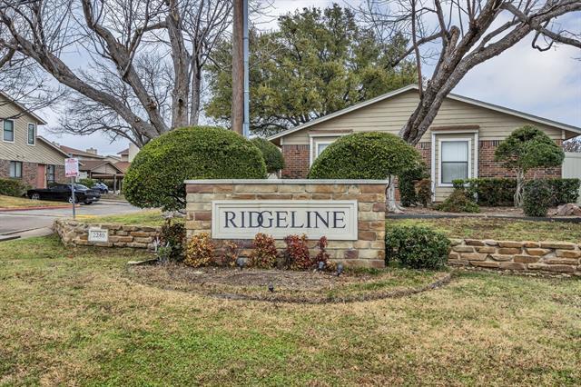 2240 Tarpley Rd in Carrollton, TX - Building Photo