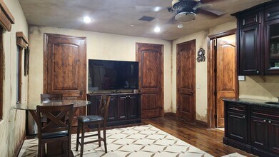 11023 N St Andrews Way in Scottsdale, AZ - Building Photo - Building Photo