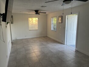 21 Cabana Ave in North Fort Myers, FL - Building Photo - Building Photo
