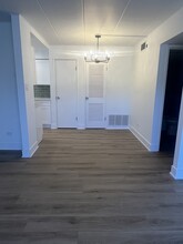 11035 Keating Ave in Oak Lawn, IL - Building Photo - Building Photo