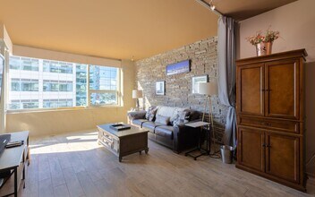 321 Tenth Ave in San Diego, CA - Building Photo - Building Photo