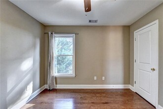 5570 Viewpoint Ct in Suwanee, GA - Building Photo - Building Photo