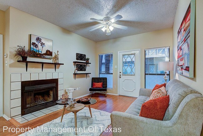 806 W 24th St-Unit -Unit 308 in Austin, TX - Foto de edificio - Building Photo