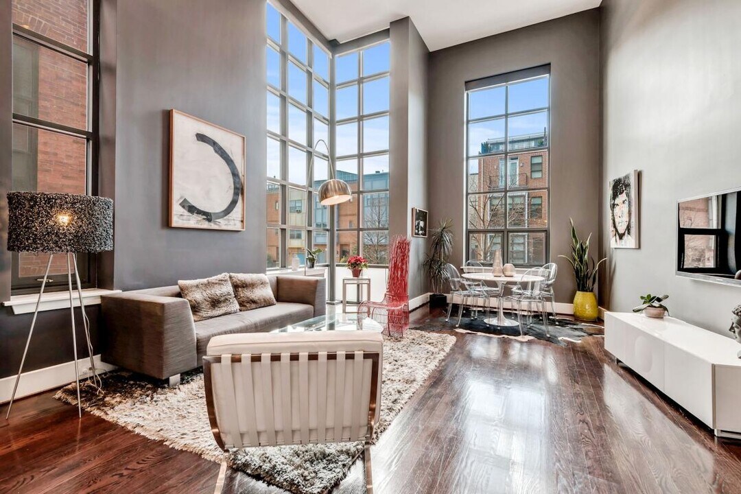 2109 10th St NW, Unit #101 in Washington, DC - Building Photo