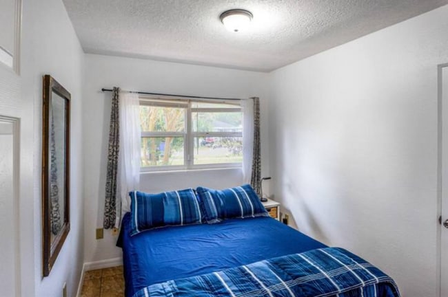 property at 2721 Raeford Rd